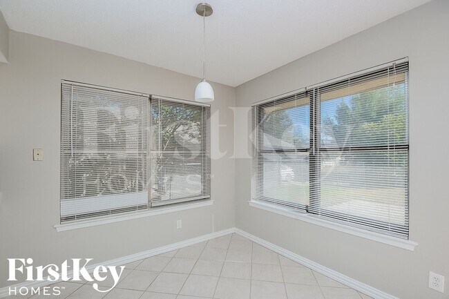 Building Photo - 1626 Glenhill Ln