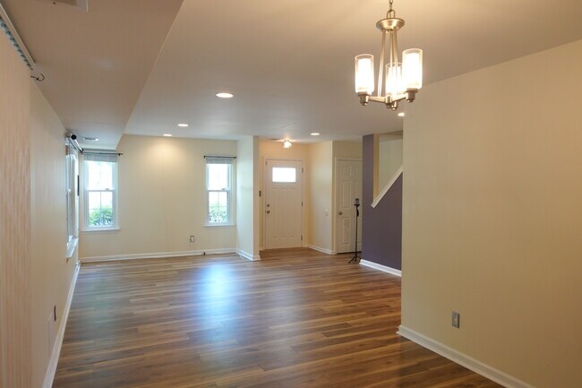 Foto del edificio - 3001 N Dale Ct