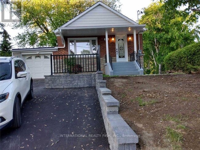 Building Photo - 5 Aylesford Dr