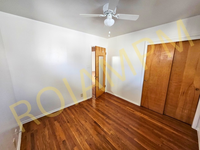 Building Photo - Large 3 Bed | 1 Bath | $1,600/month | $1,600 Deposit