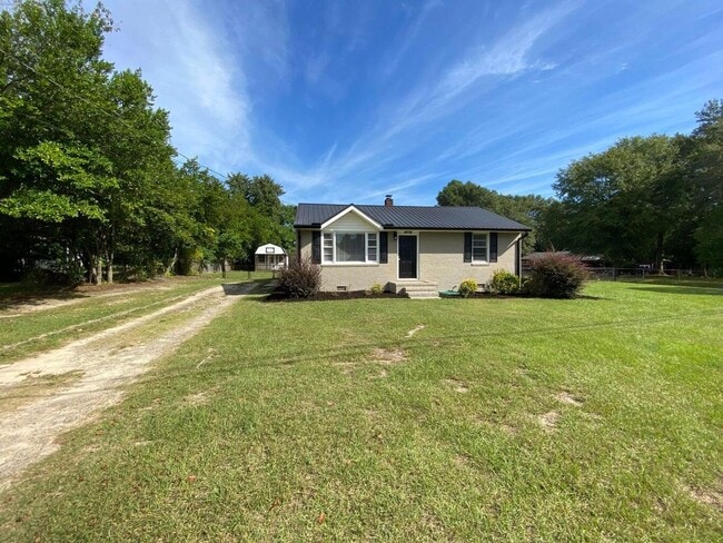 Building Photo - Brick Ranch in Columbia County!