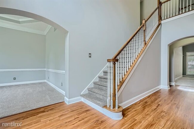 Building Photo - 5 br, 3.5 bath House - 30 Citron Ct UNIT