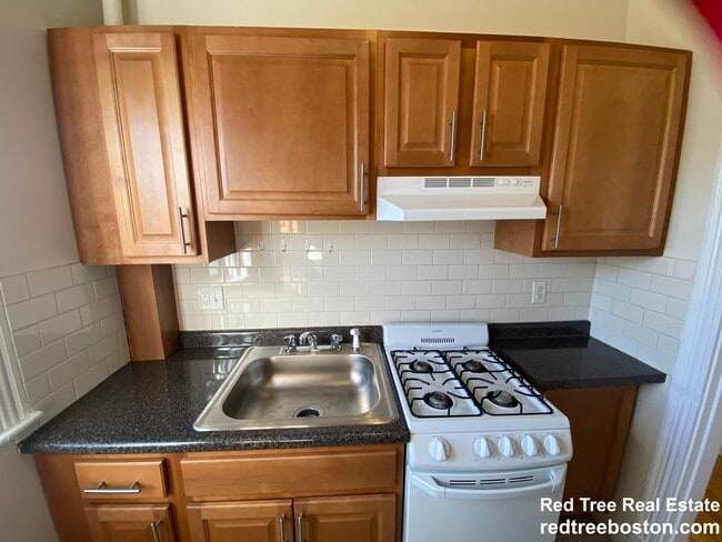 Photo - 1148 Commonwealth Ave Apartment