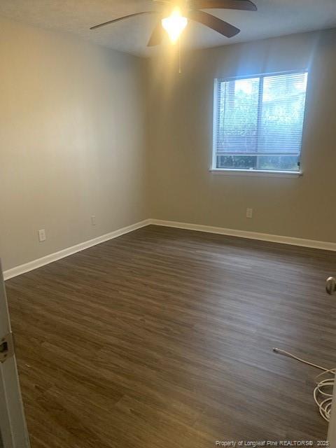 Building Photo - 921 Applewood Ln