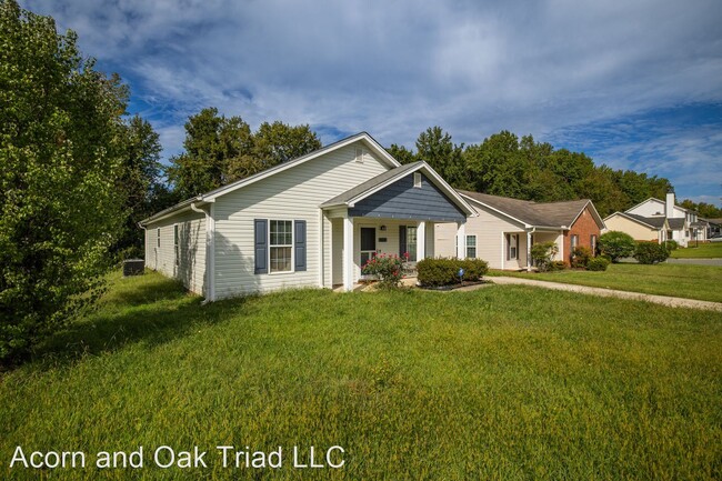 Building Photo - 4 br, 2 bath House - 902 Pine Street