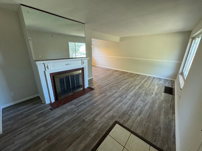 Building Photo - GREEN TWP - Spacious, clean 4 bed 2 bath
