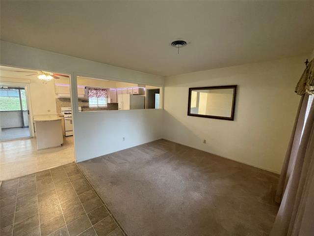 Foto del edificio - 212 E Rentz St