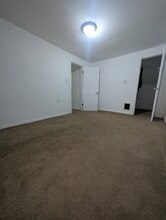 Building Photo - 240 Timon St