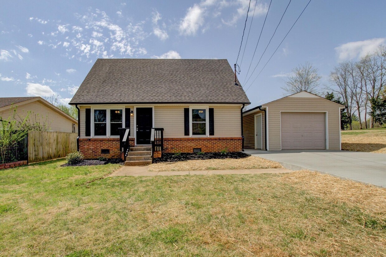 Primary Photo - 602 Granger Ln