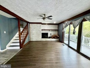 Building Photo - 7635 Stoney Creek Dr