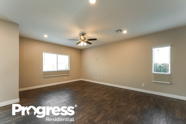 Building Photo - 10473 Asana St