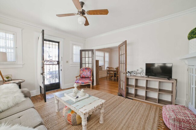 Foto del edificio - 306 Pine St