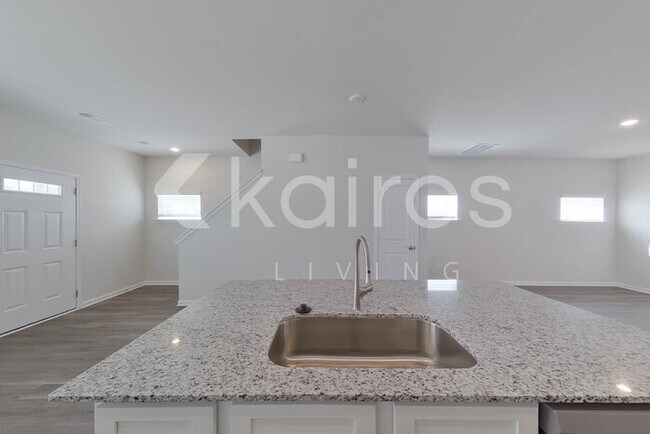 Foto del edificio - 2401 Banyan Cir
