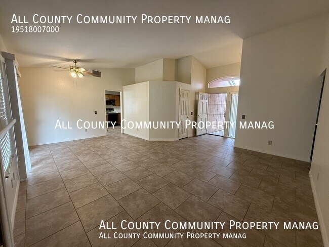 Foto del edificio - 2277 Oak Ave