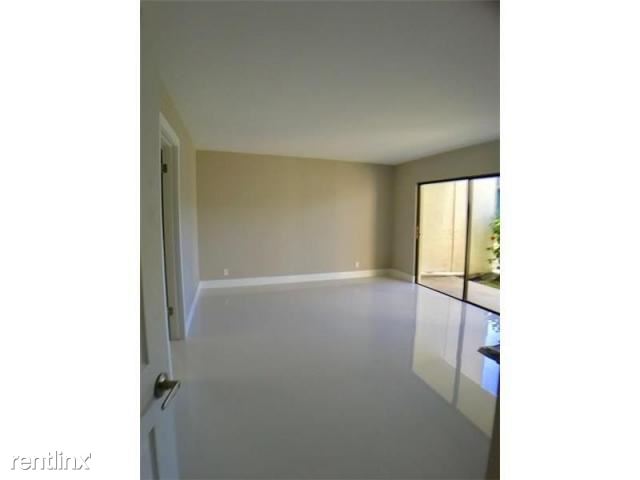Building Photo - 65 Deer Creek Rd
