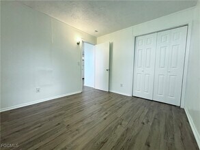 Building Photo - 3215 Jeffcott St