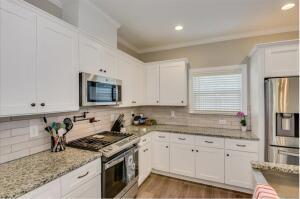Building Photo - 3651 Kearsley St