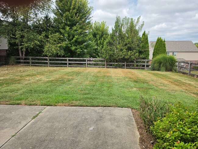 Foto del edificio - 9845 Burleigh Ln