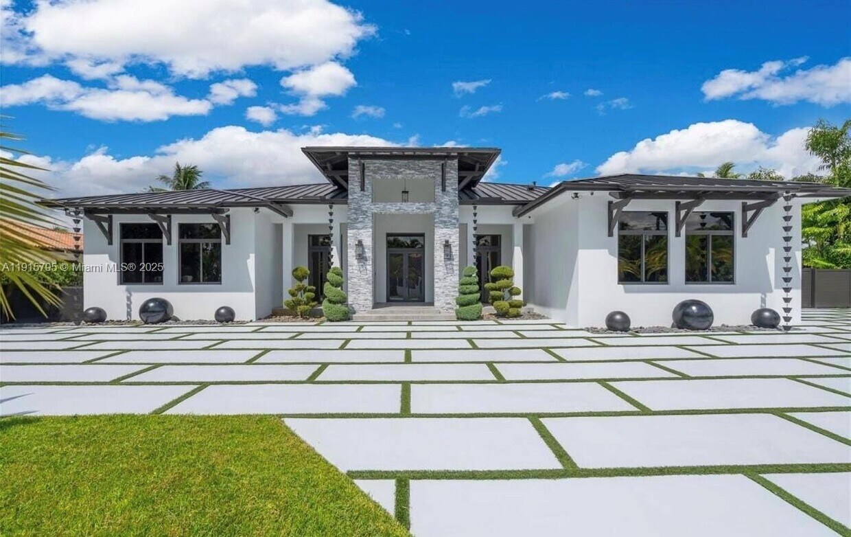 Foto principal - 250 NW 129th Ave