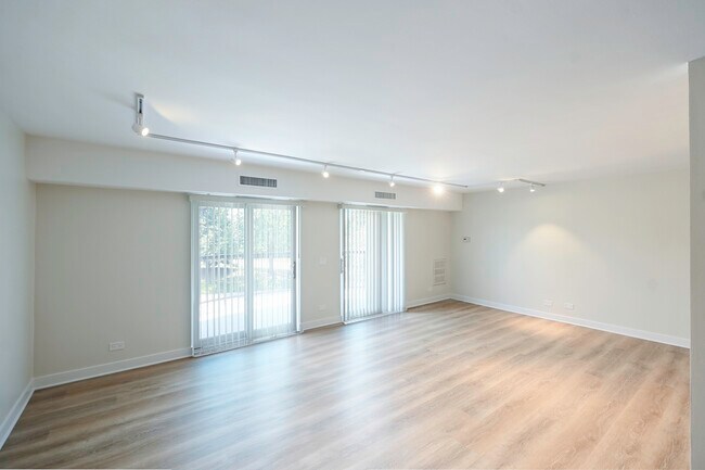 Foto del edificio - 1515 E Central Rd