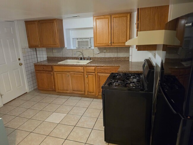 Foto del edificio - 1408 W 94th St
