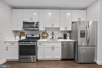 Building Photo - 1363 Childress St NE