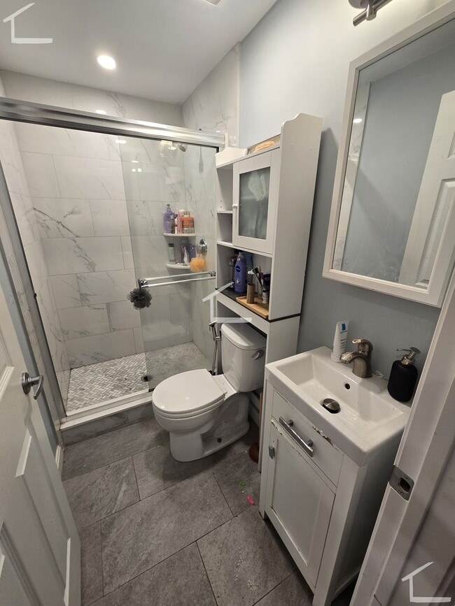 Foto del edificio - Beautiful 4 Bed/ 2 Bath