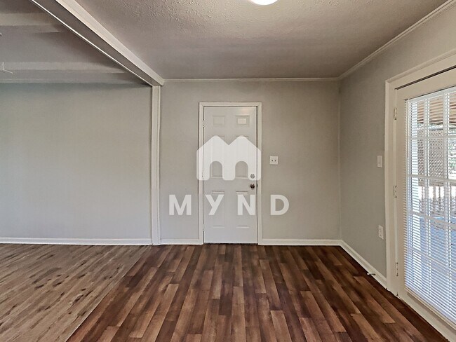 Building Photo - 6852 Cherry Cir