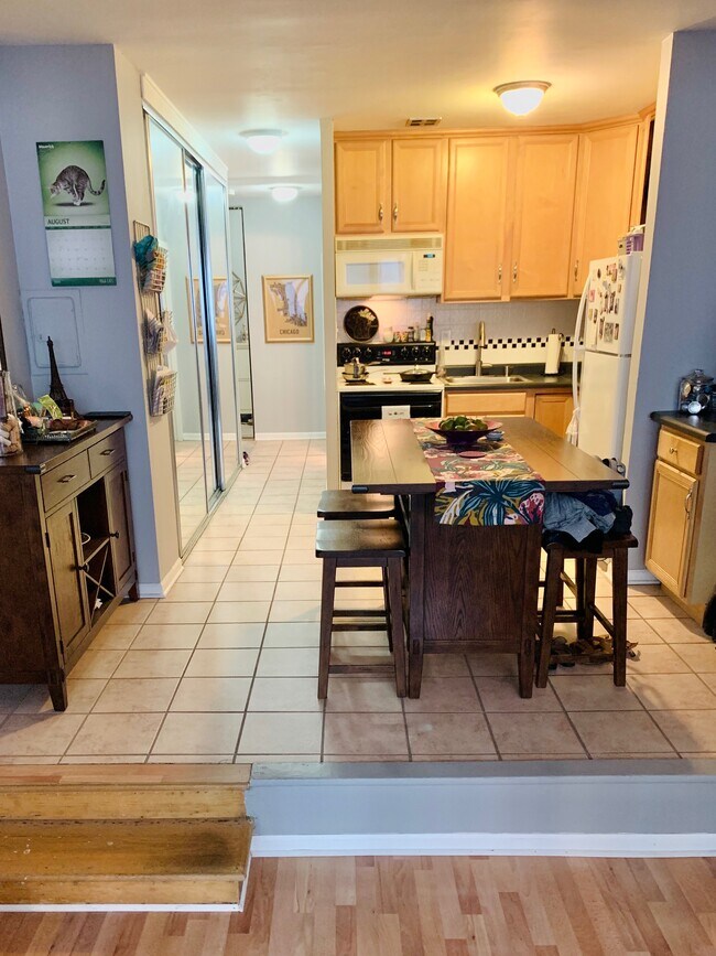 Foto del edificio - 1419 N State Pky