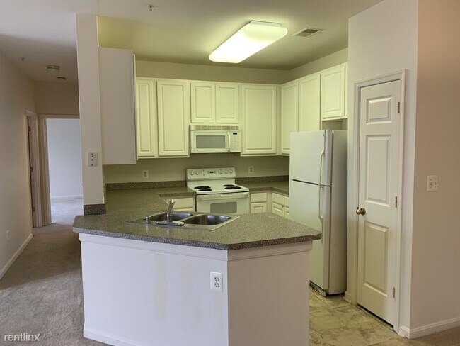 Building Photo - 2809 Gresham Way