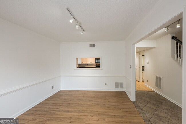 Foto del edificio - 9070 Cobbler Ct