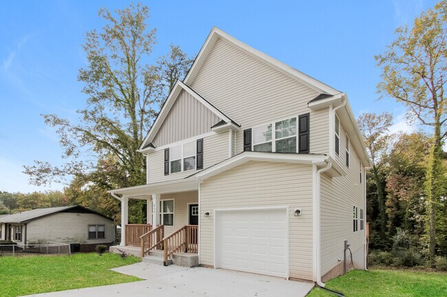 Building Photo - 650 Elmwood Pond Court, Charlotte, NC