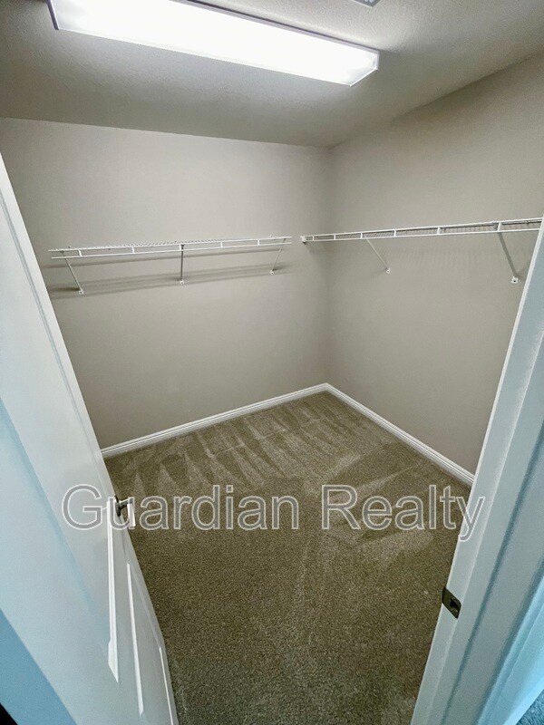 Foto del edificio - 3189 Brynley Ave