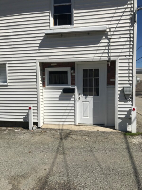 10 Chestnut Wy Unit 1, Mount Pleasant, PA 15666 Condo for Rent in