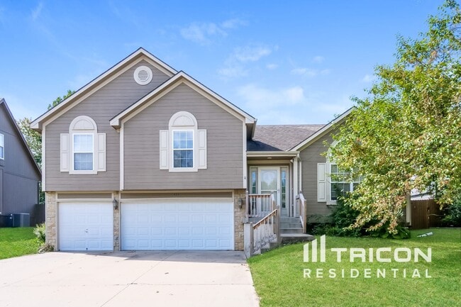 Building Photo - 425 Granite Dr