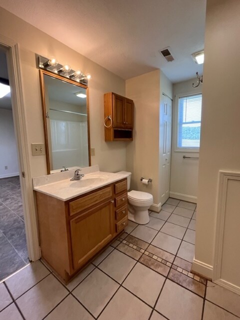 Foto del edificio - 3144 Evergreen Rd