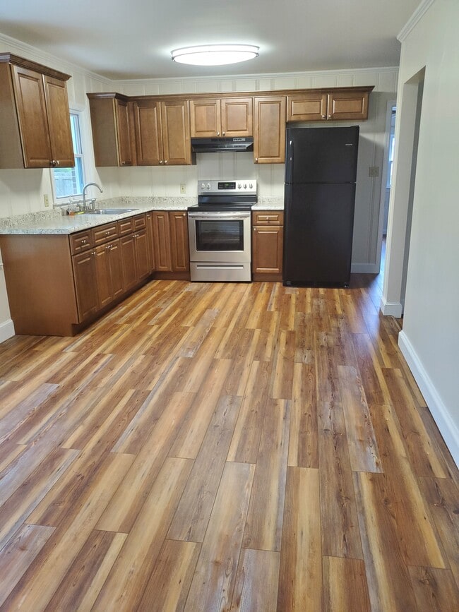 Kitchen - 410 Sunset Ave