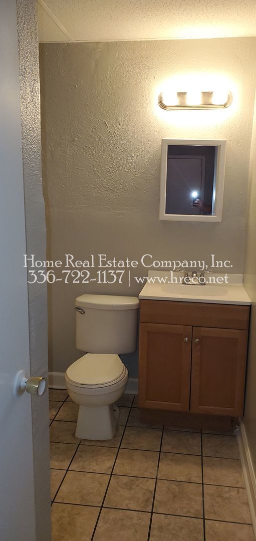 Foto del edificio - 1338 Gray Ave NE