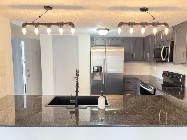 Kitchen - 12214 Wild Pine Dr