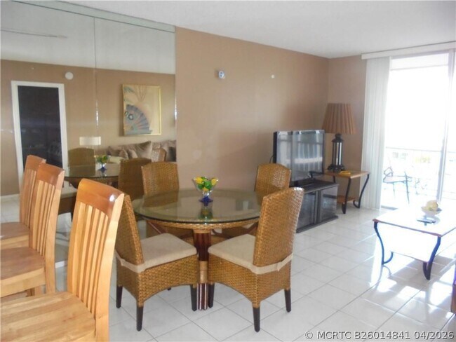 Foto del edificio - 1391 S Ocean Blvd