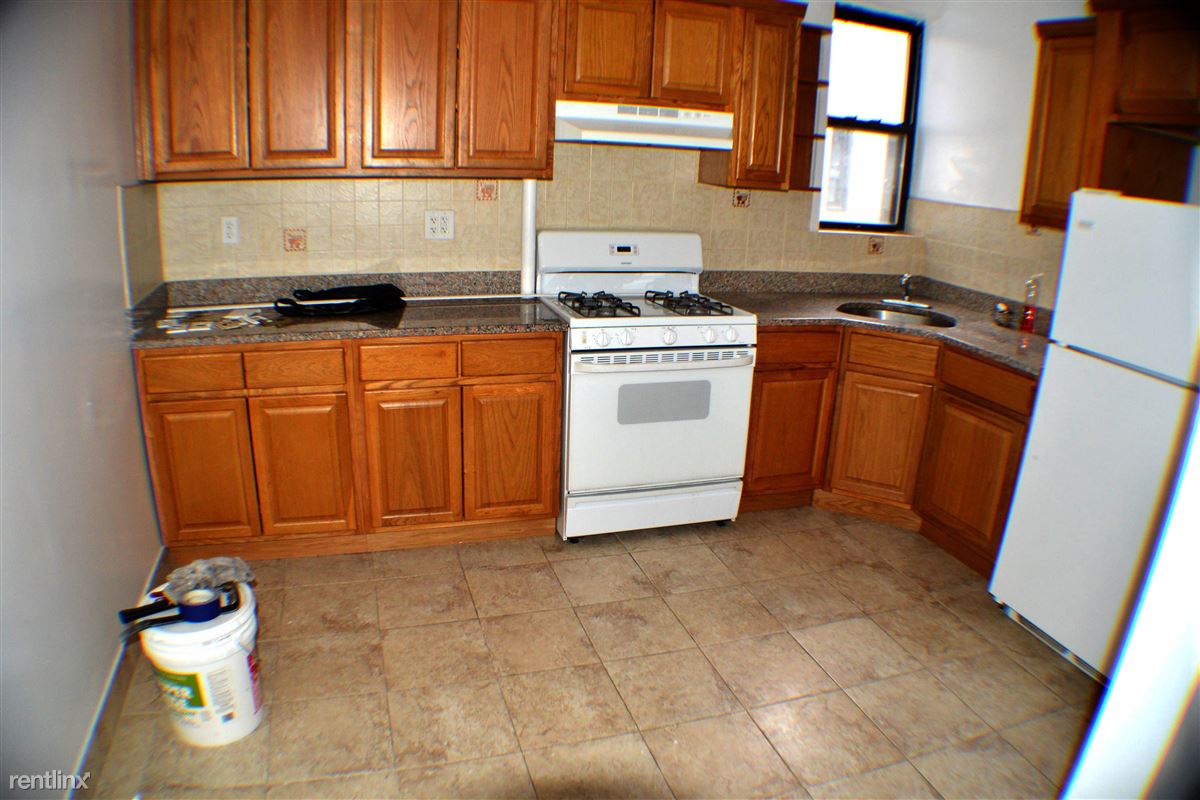 Primary Photo - 3131 35th St
