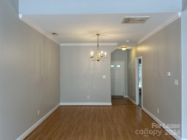 Building Photo - 8340 Carob Tree Ln