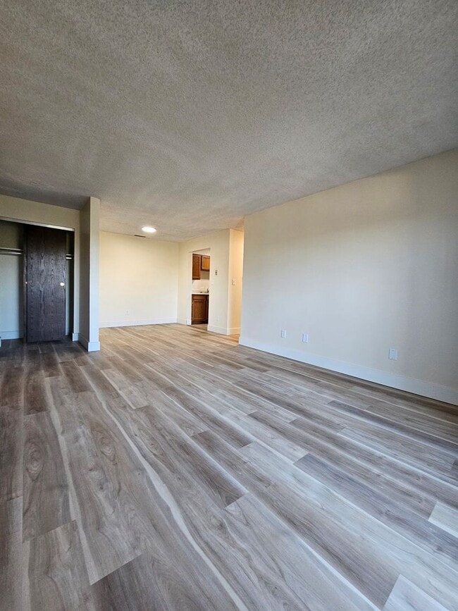 Interior Photo - Oak View Apartments