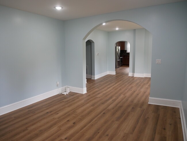 Foto del edificio - 208 Vineyard Rd