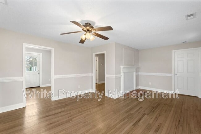 Building Photo - 403 Rich St