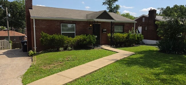 Building Photo - 1306 Mt Olive Ave