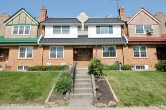 Building Photo - 131 Terrace Rd