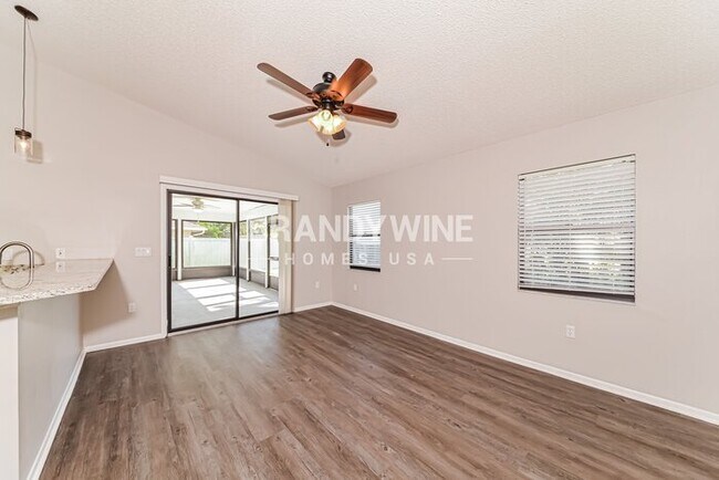 Building Photo - 5437 80th Ave Cir E