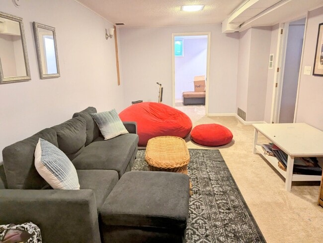 Building Photo - Basement for Rent - Shared Living in Comfo...