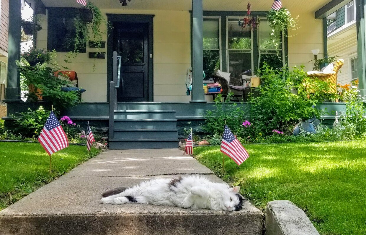 Foto principal - 1255 Ashland Ave